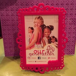 FREE glittery pink picture frame -